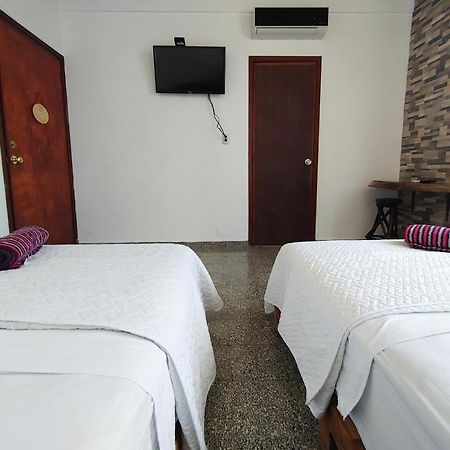 La Zona Hostel San Salvador Eksteriør bilde
