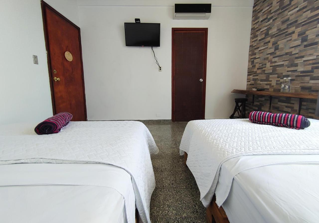 La Zona Hostel San Salvador Eksteriør bilde