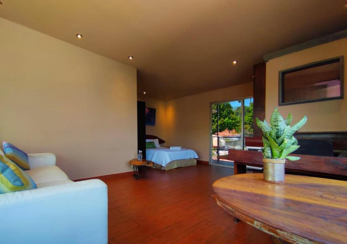 La Zona Hostel San Salvador Eksteriør bilde